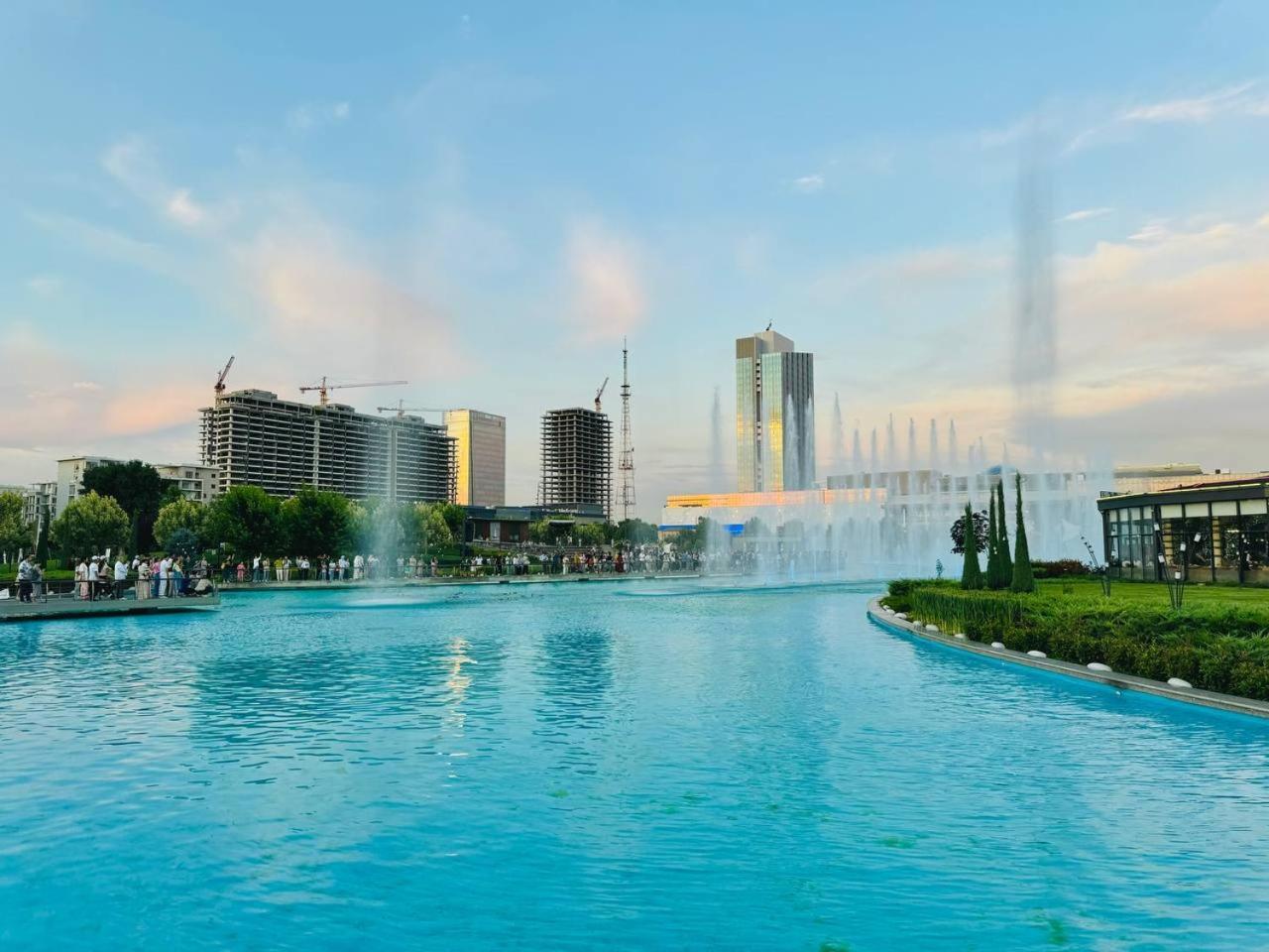 Boulevard Tashkent City Ngoại thất bức ảnh